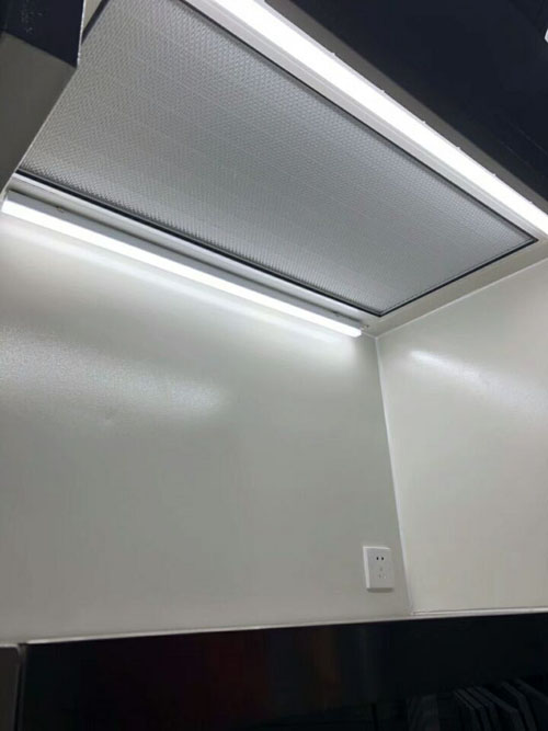超凈工作臺高效過濾器安裝現場 超凈工作臺高效過濾器安裝現場